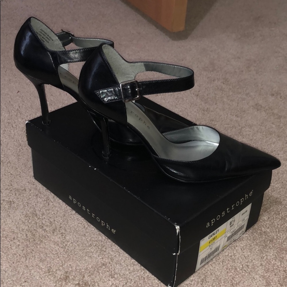 Pointy toe black heels with strap